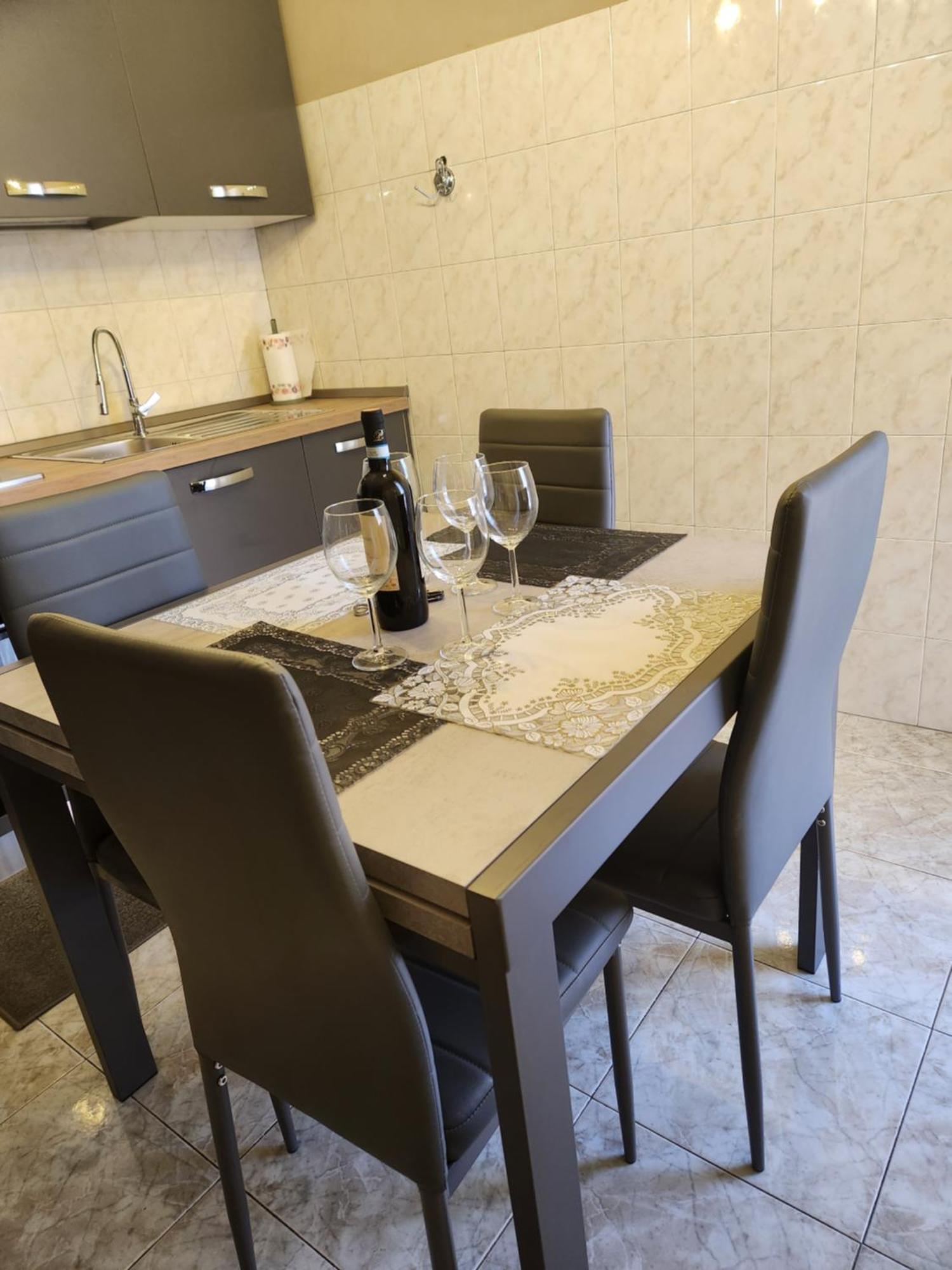 Appartamento Casa Teresa Alba  Esterno foto